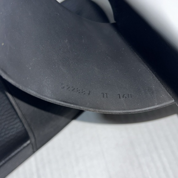 Gucci Black Logo Rubber Slide Sandals - Size 11 - Picture 10 of 10